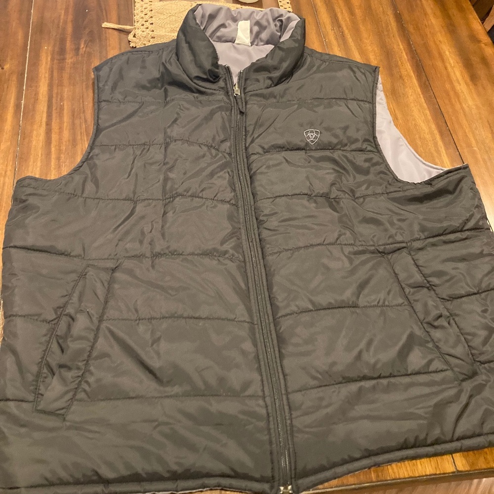 Ariat Reversible Puffer Vest Black/Grey